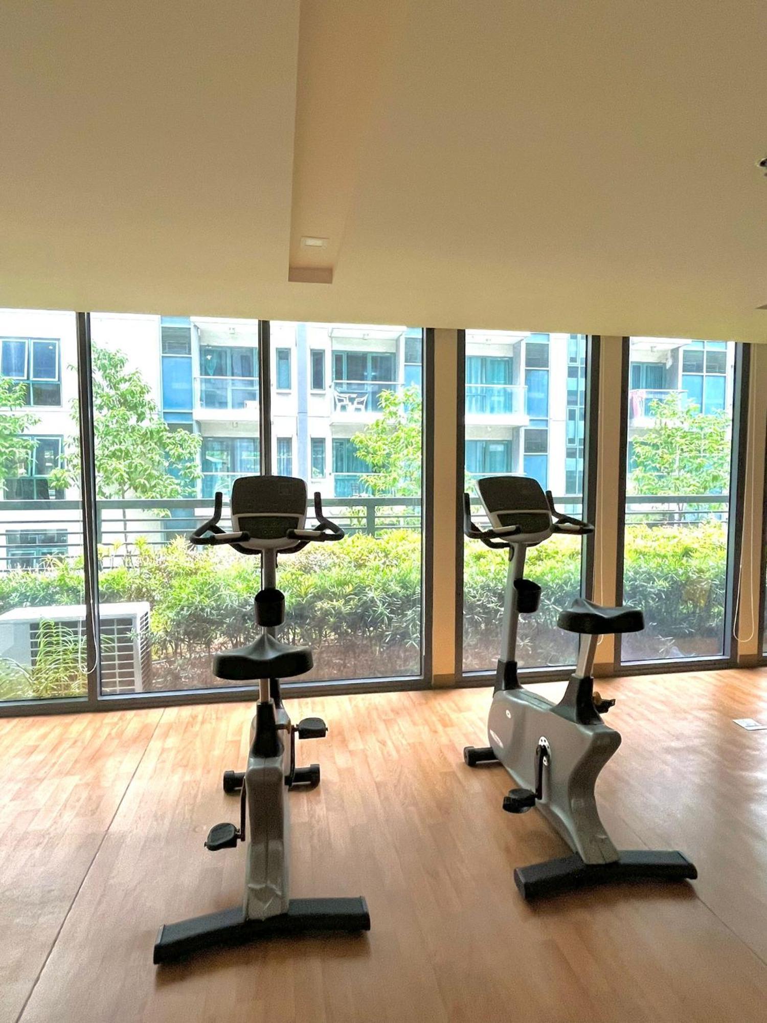 Studio At 81 Newport Boulevard Near Naia With Free Access To All Amenities Up To 2 Pax Manilla Buitenkant foto