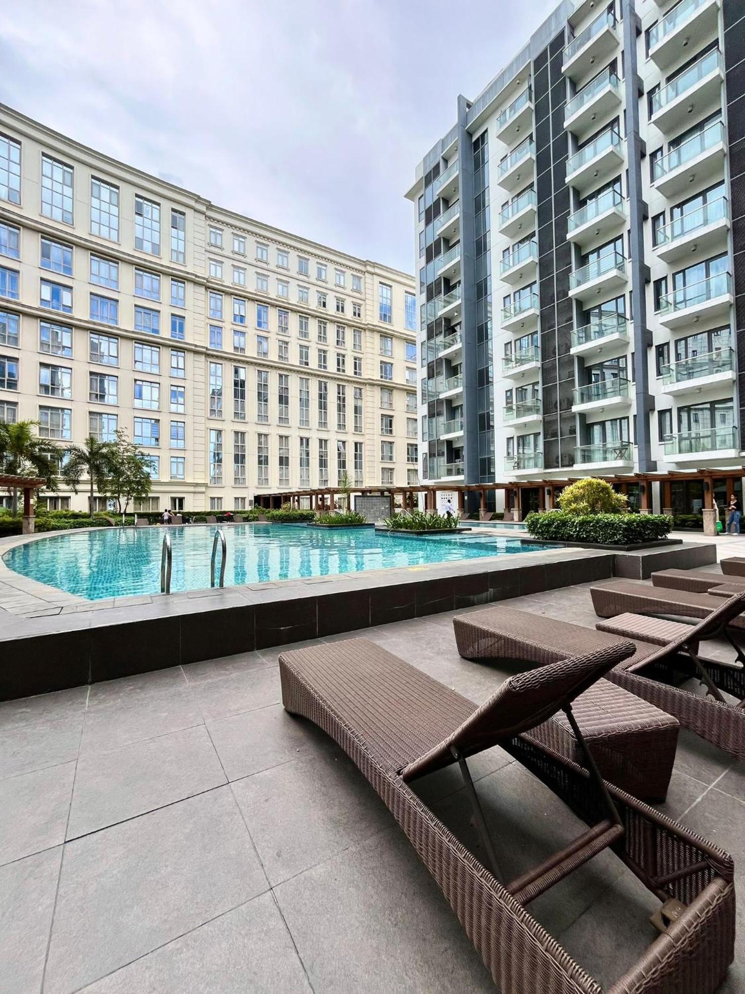 Studio At 81 Newport Boulevard Near Naia With Free Access To All Amenities Up To 2 Pax Manilla Buitenkant foto