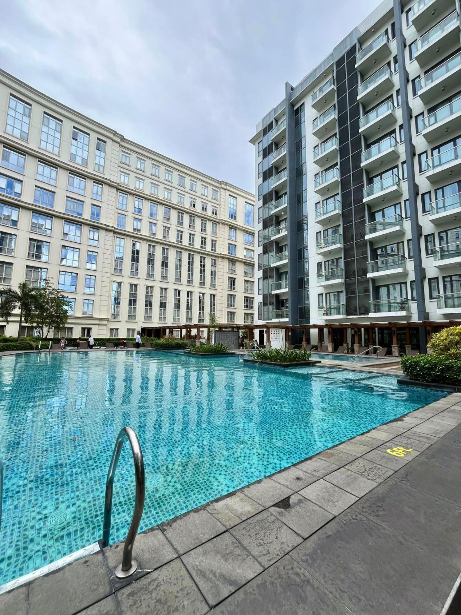 Studio At 81 Newport Boulevard Near Naia With Free Access To All Amenities Up To 2 Pax Manilla Buitenkant foto